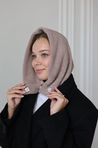 Жіночий капор