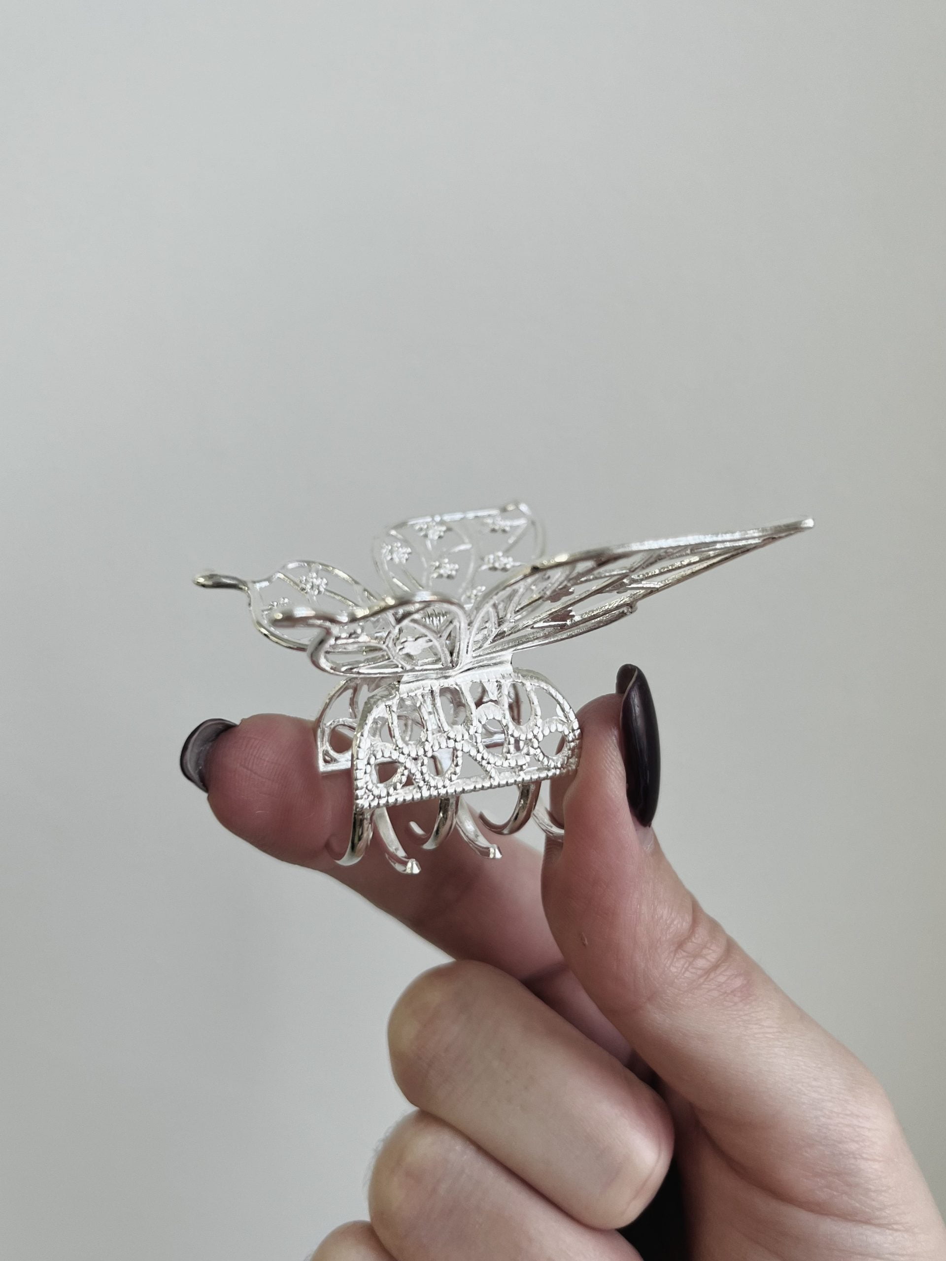 Металевий краб метелик